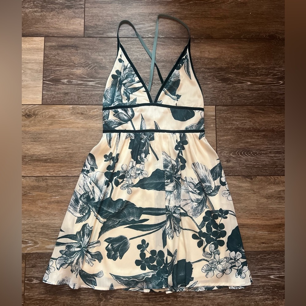 Lulus floral dress